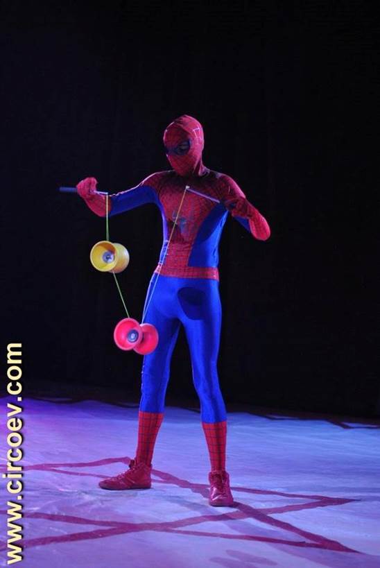 http://circoev.com/yahoo_site_admin/assets/images/46113189_1945700382179205_4873309767965081600_n.318142712_std.jpg