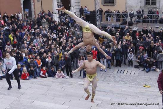 http://circoev.com/yahoo_site_admin/assets/images/45068935_1923794297703147_8089705613665239040_n.30295832_std.jpg