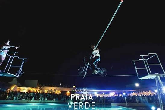 http://circoev.com/yahoo_site_admin/assets/images/39739175_1836060946476483_1080320769004666880_n.23433003_std.jpg