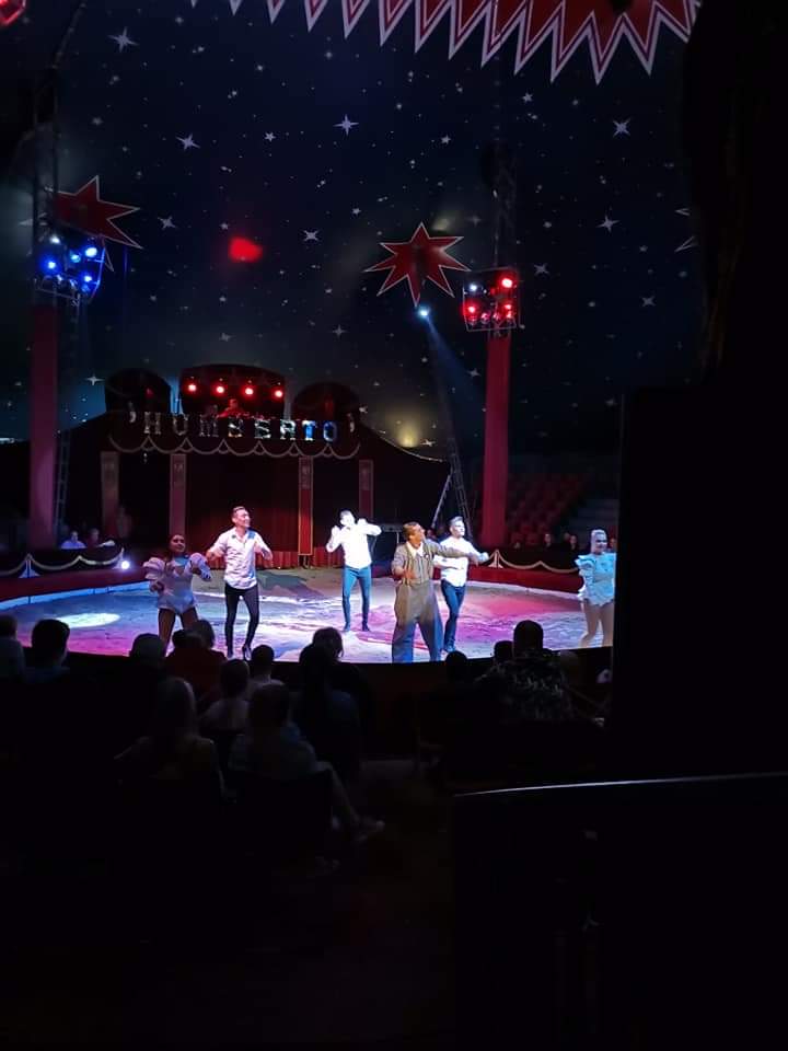 http://circoev.com/yahoo_site_admin/assets/images/119962594_3328881090527787_8380966731601572802_n.264114847_std.jpg