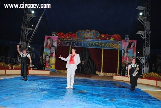 http://circoev.com/yahoo_site_admin/assets/images/DSC_1957.9522505_std.JPG