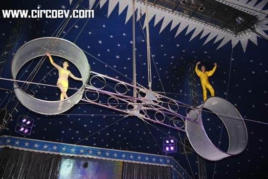 http://circoev.com/yahoo_site_admin/assets/images/DSC_1220.3790627_std.JPG