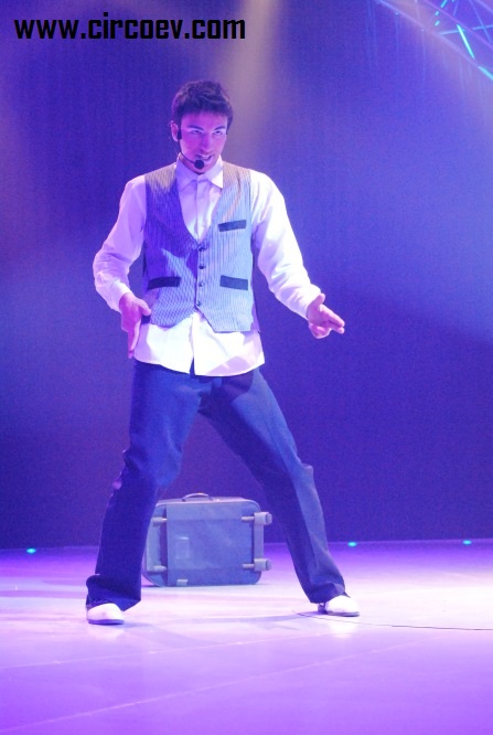 http://circoev.com/yahoo_site_admin/assets/images/DSC_1056.34294219_std.JPG