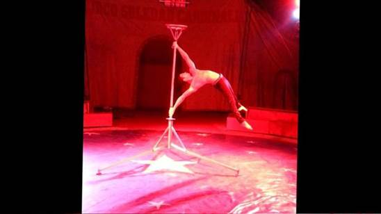 http://circoev.com/yahoo_site_admin/assets/images/1462979_556318141117443_1827170563_n.32434159_std.jpg