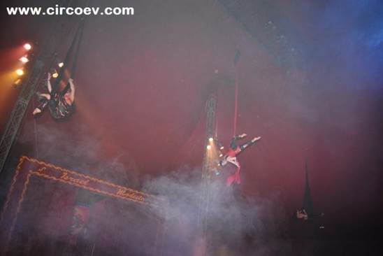 http://circoev.com/yahoo_site_admin/assets/images/DSC_0035.251140246_std.JPG