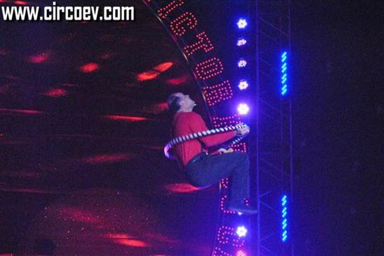 http://circoev.com/yahoo_site_admin/assets/images/DSC_0369.201111918_std.jpg