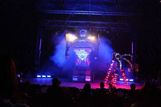 http://circoev.com/yahoo_site_admin/assets/images/10690181_743870915695497_5114421671080276504_n.34105646_std.jpg