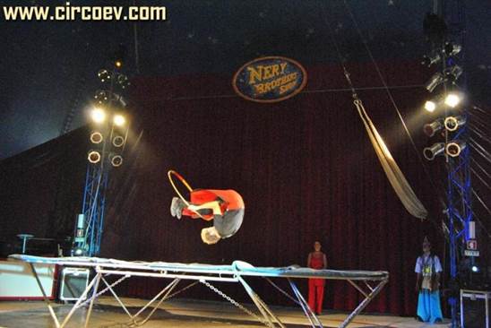 http://circoev.com/yahoo_site_admin/assets/images/10624952_713535925395663_1855724673074832398_n.279101925_std.jpg