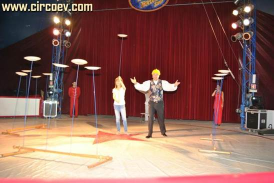 http://circoev.com/yahoo_site_admin/assets/images/DSC_0116.27520634_std.jpg
