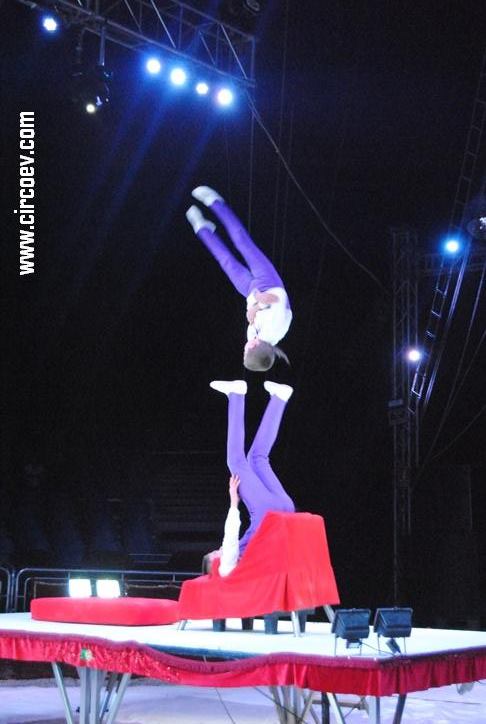 http://circoev.com/yahoo_site_admin/assets/images/1506561_566529796762944_935972030_n.3195818_std.jpg