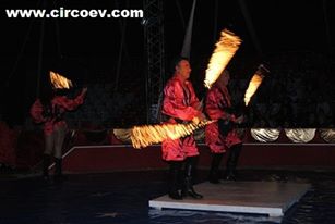 http://circoev.com/yahoo_site_admin/assets/images/197338_171774162874796_1650015_n.2151446_std.jpg