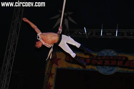 http://circoev.com/yahoo_site_admin/assets/images/DSC_0407.170142721_std.JPG