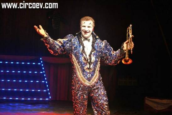 http://circoev.com/yahoo_site_admin/assets/images/10401441_647423435340246_6194052646658905379_n.146110035_std.jpg