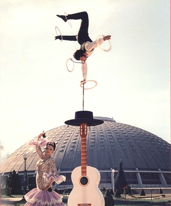 http://circoev.com/yahoo_site_admin/assets/images/bailarina.145111014_std.jpg