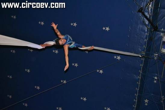 http://circoev.com/yahoo_site_admin/assets/images/DSC_0634.140143214_std.JPG
