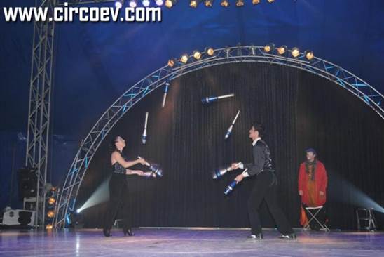 http://circoev.com/yahoo_site_admin/assets/images/DSC_0904.90150052_std.jpg