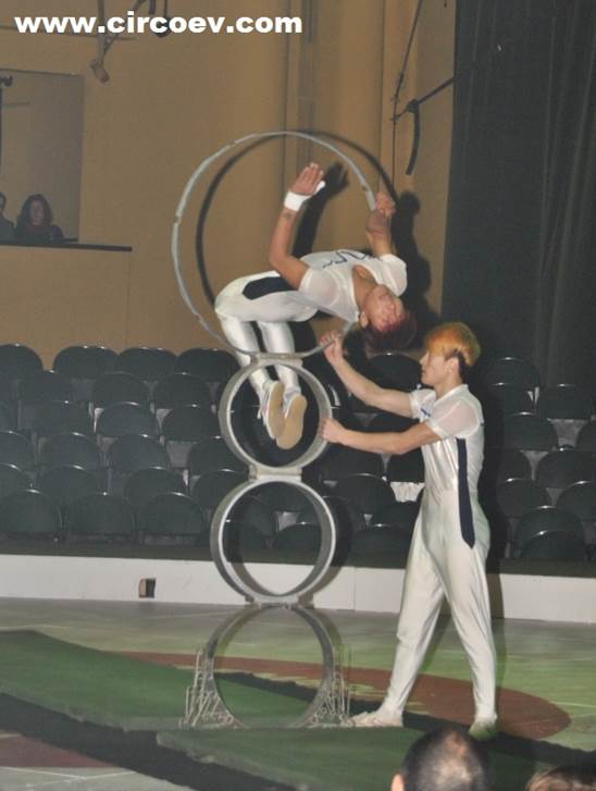 http://circoev.com/yahoo_site_admin/assets/images/DSC_0618.36075819_std.JPG