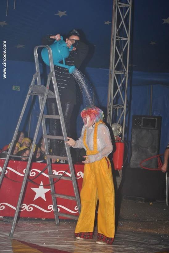 http://circoev.com/yahoo_site_admin/assets/images/DSC_0923.356103551_std.JPG