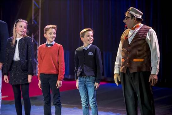 http://circoev.com/yahoo_site_admin/assets/images/La-princesse-Louise-et-les-princes-Aymeric-et-Nicolas-de-Belgique-au-cirque-Bouglione-a-Bruxelles-le-5-decembre-2015.350145936_std.jpg