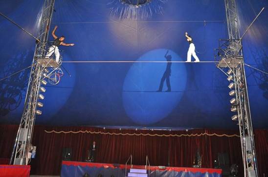 http://circoev.com/yahoo_site_admin/assets/images/1383392_561255617256526_927247825_n.337121312_std.jpg