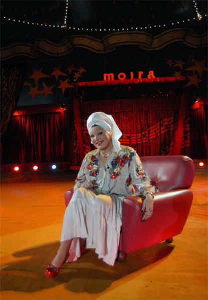 http://circoev.com/yahoo_site_admin/assets/images/415px-Moira.32001600_std.jpg