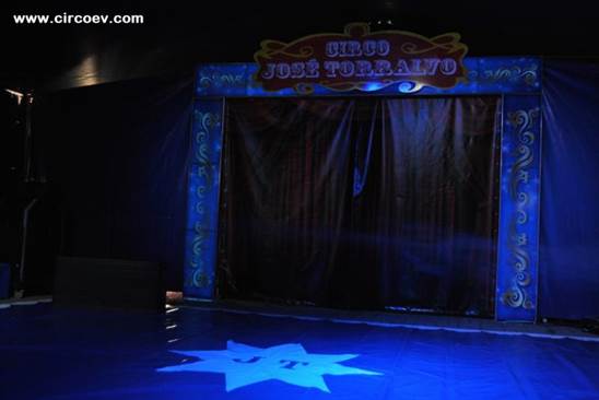 http://circoev.com/yahoo_site_admin/assets/images/DSC_0237.204101733_std.JPG