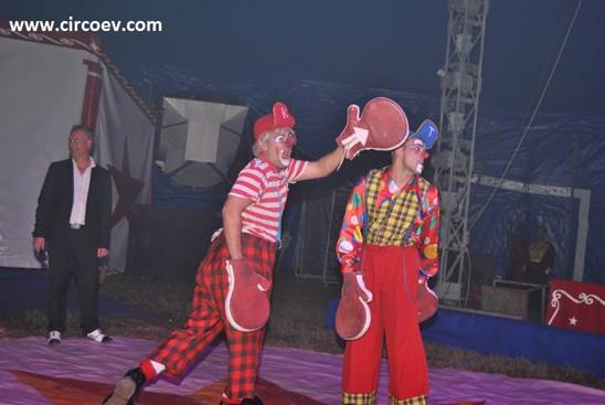 http://circoev.com/yahoo_site_admin/assets/images/DSC_0316_800x536.155100019_std.jpg
