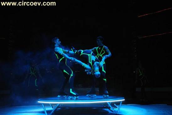 http://circoev.com/yahoo_site_admin/assets/images/15589556_1186117838137467_8017273642361529946_n.357142241_std.jpg