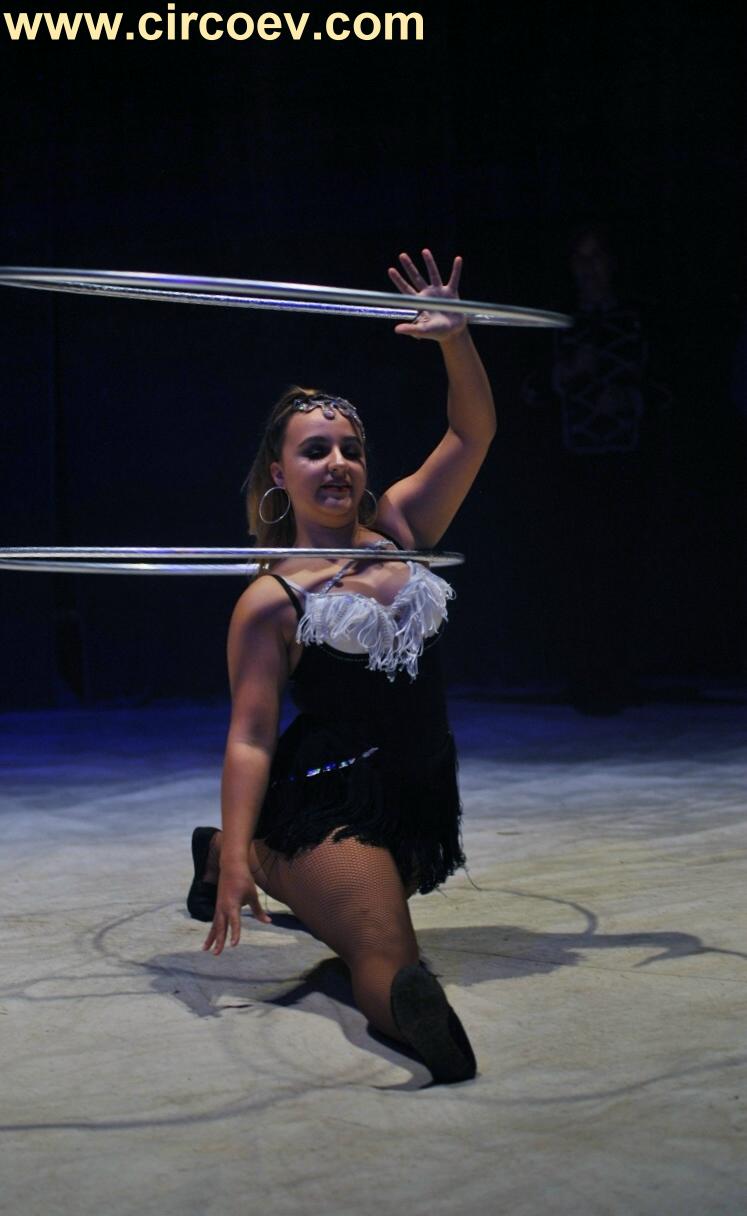 http://circoev.com/yahoo_site_admin/assets/images/DSC_0234_857x1280.351102546_std.jpg