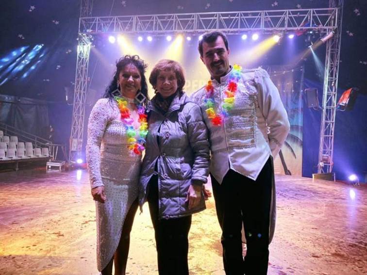 http://circoev.com/yahoo_site_admin/assets/images/75398239_2547184748697429_8273570436302766080_n.31685647_std.jpg