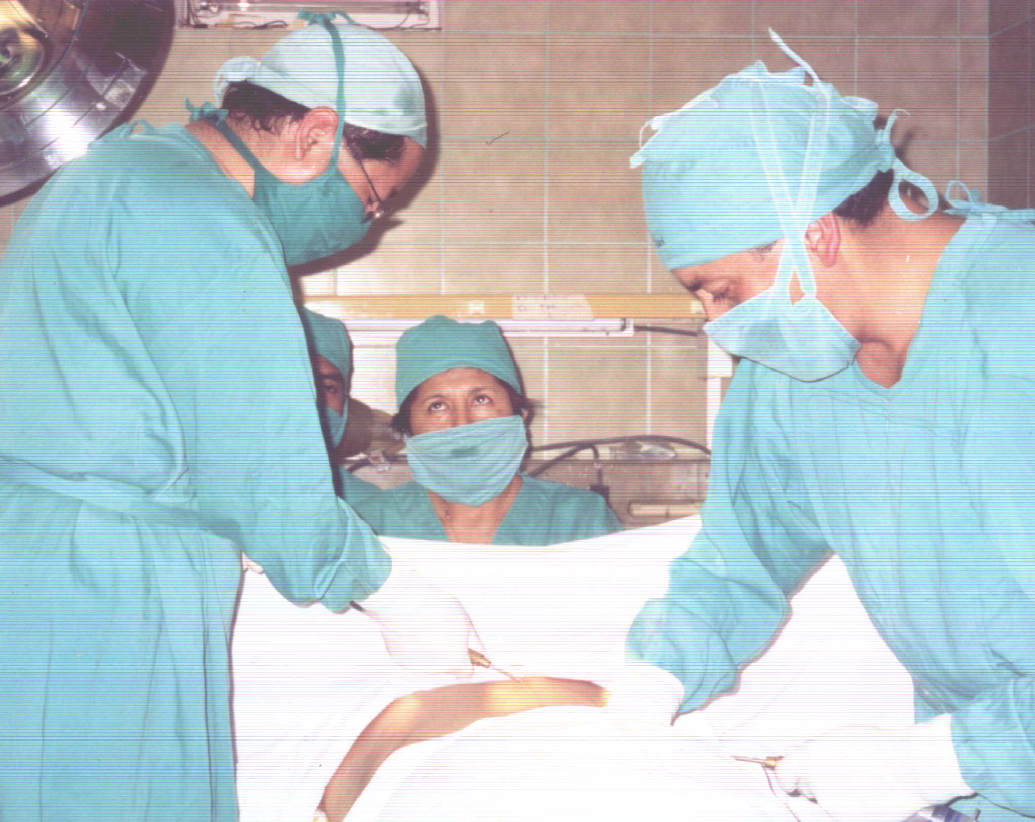 Para conocer m�s de liposucci�n haga click en cualquiera de las fotos.