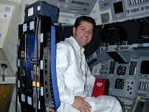 Marcelo onboard Discovery (OV-103).