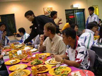 PARTY02