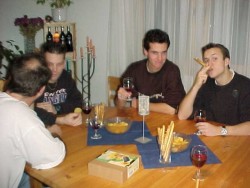 Am_Tisch.jpg (16556 Byte)