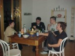Am_Tisch_1k.jpg (7105 Byte)