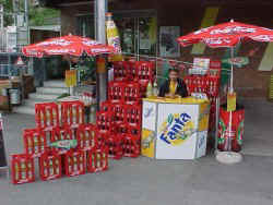 Dani_am_Stand2.jpg (21206 Byte)