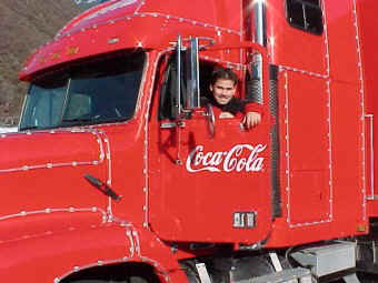 Dani_Im_Truck.jpg (32063 Byte)