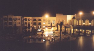 Hotel992.jpg (12386 Byte)