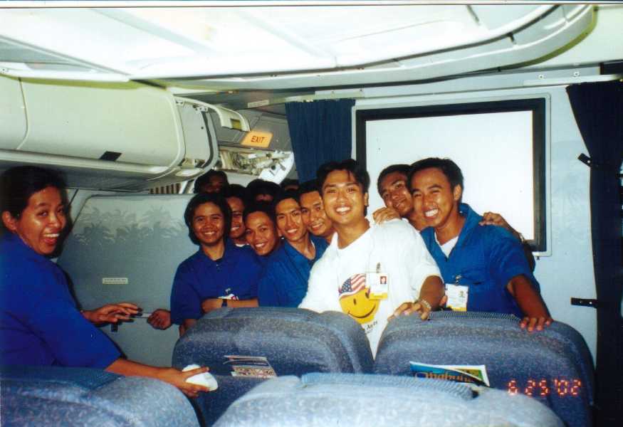 cge! siksik!..... gayahin nyo si PAL kahit saan kuha. peace man!