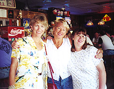 1st_reunion6_p.jpg (32k)
