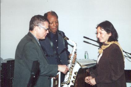 Claudia con Charlie Haden y Ornette Coleman en Harmolodic Studio, NY
