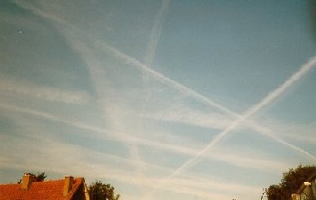 Immagine di contrails 2