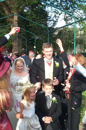 Nellie and Joel arrive at Dromoland Castle