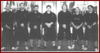 Sifu Lane, junto a un grupo de profesores