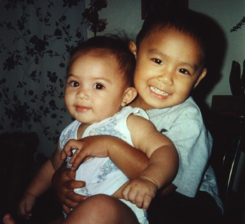 Jermaine hugging Aliana, Barrigada GU, Jan 2001