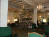 Pictures/miscny2000/HotelLobby.JPG (49411 bytes)