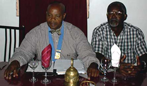 Le Pr�sident ouvre la statutaire