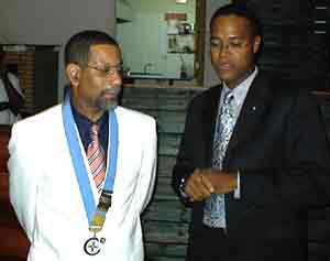 Le Pr�sident Jacques-Henri MARAN de la Table Ronde 210 de Fort-de-France f�licite notre Pr�sident R�mi ARIBO