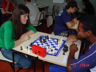 De camisa verde, Marcela Silva, vice campe� regional