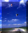 kite1.jpg (212180 bytes)
